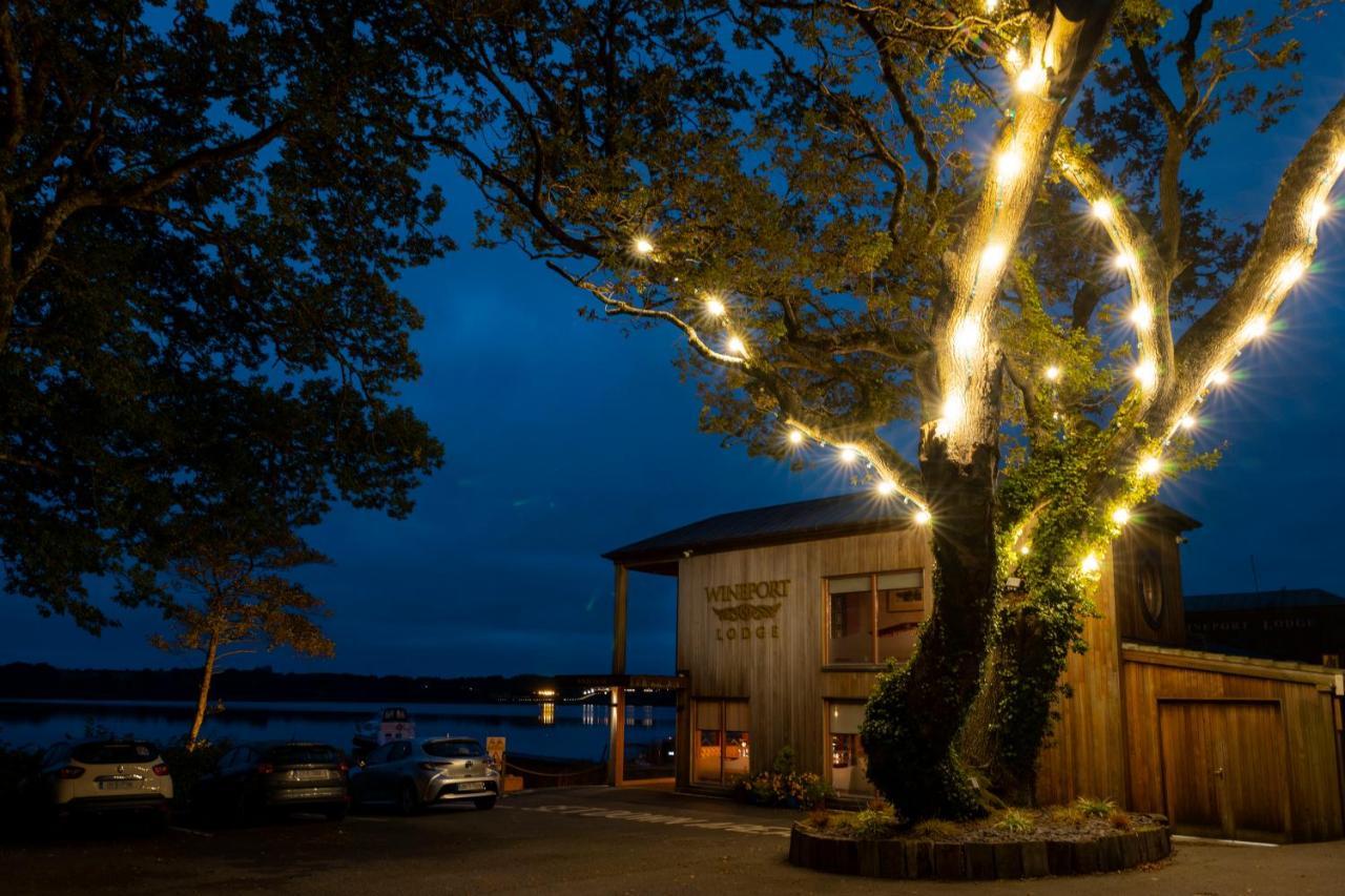 Wineport Lodge Glasson Esterno foto