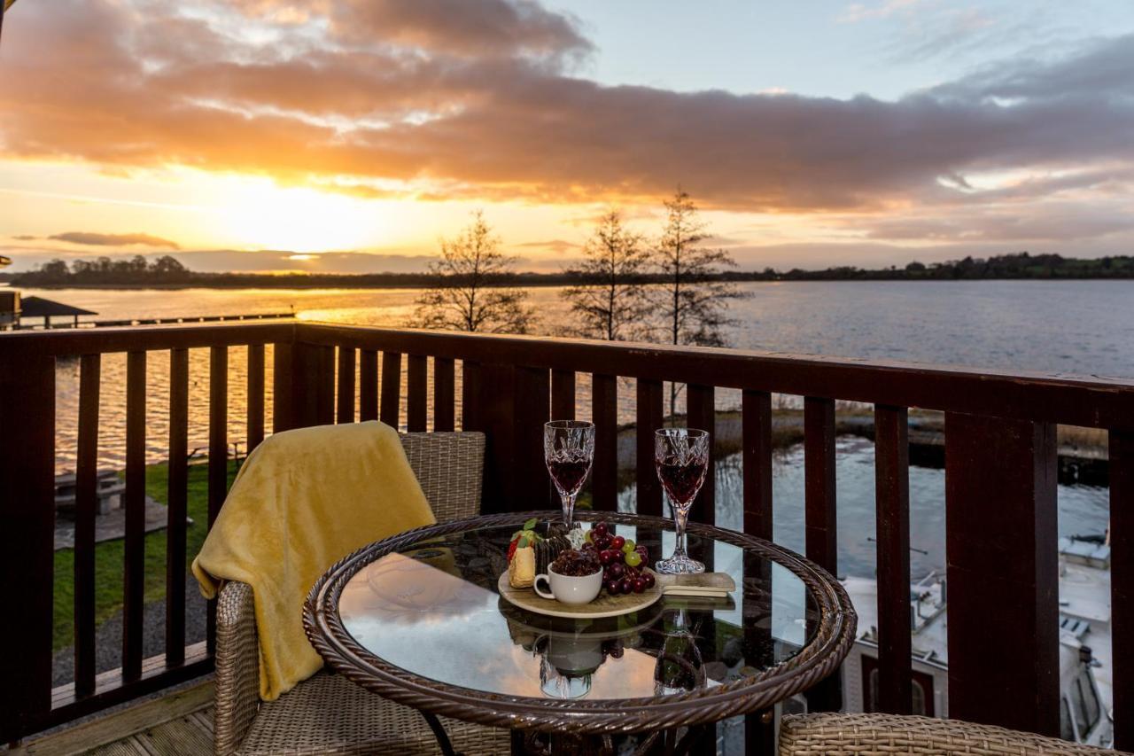 Wineport Lodge Glasson Esterno foto